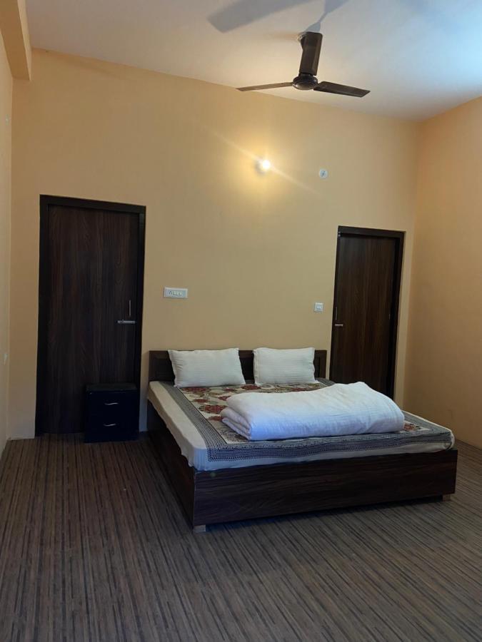 Chirag Homestay Kainchi Nainital Bagian luar foto